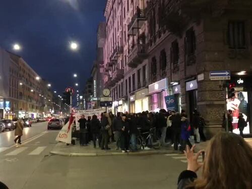 "Stato assassino". Ma il presidio anarchico a Milano si rivela un flop