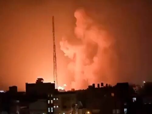 Raid contro le postazioni di Hamas