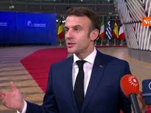 Macron: Ho sostenuto nazionale in Russia e lo sto facendo anche in Qatar. Francesi vogliono vittoria