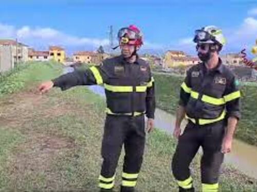 Alluvione Toscana, la ricognizione all'argine del Rio Barberoni
