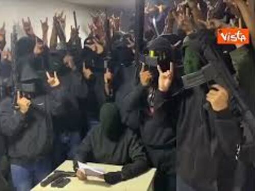 La banda criminale ecuadoregna "Los Lobos" rivendica omicidio Villavicencio in un video su Twitter