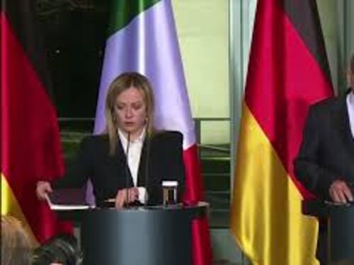Migranti, Scholz: "Chi non ha diritto di restare deve tornare nel suo Paese"