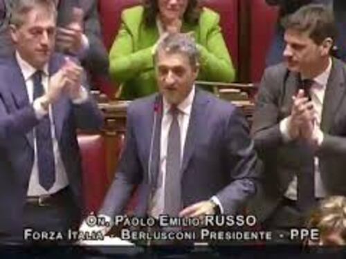 Berlusconi assolto al Ruby Ter, Russo: "Finisce calvario durato anni". FI applaude in piedi in Aula