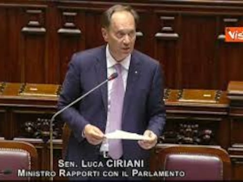 Ciriani: "Governo sostiene il contrasto al caro libri, 133 milioni per 2023-2024"