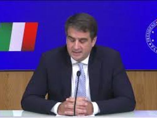 Pnrr, Fitto: "Via libera su quarta rata risultato importante, Italia prima in Ue"