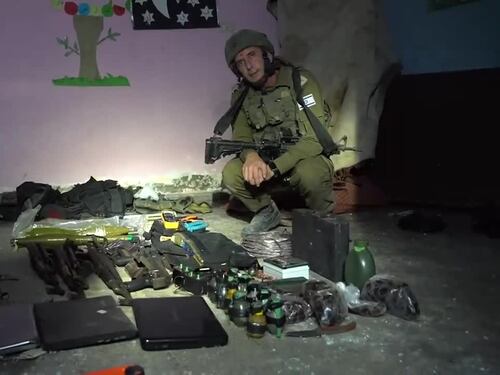 Il portavoce delle Idf mostra le infrastrutture dei terroristi all'interno dell'ospedale Rantisi di Gaza