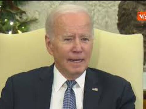 Biden: “Macron non solo leader della Francia ma anche d’Europa”