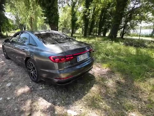 Audi A8 60 TFSI e: l'ammiraglia plug-in, guarda il video in pillole