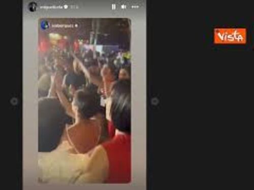 Elezioni Spagna, socialisti ballano «Pedro» di Raffaella Carrà per celebrare il risultato