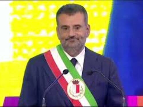 Decaro commosso nell'ultimo discorso da sindaco di Bari: "L'esperienza più bella della mia vita"