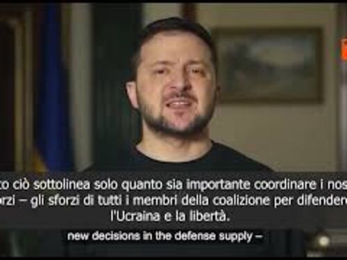 Zelensky: Accelerare su decisioni per l'invio di armi all'Ucraina