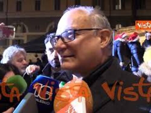 Accensione dell'albero di Natale a Roma, Gualtieri: "Un messaggio di luce, pace e speranza"