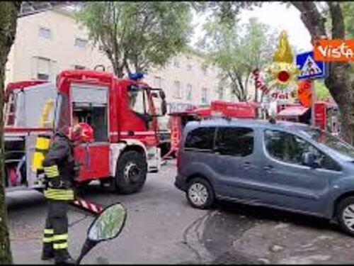 Incendio nella zona industriale di Trieste, l'intervento dei Vigili del Fuoco