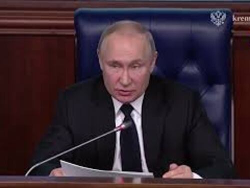 Putin ammette: "Problemi nell'operazione speciale. Li risolveremo"