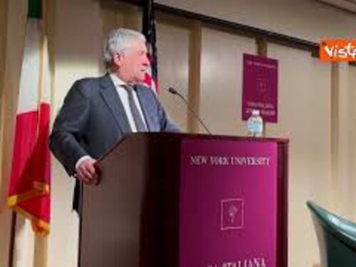 L'applauso per Tajani alla New York University