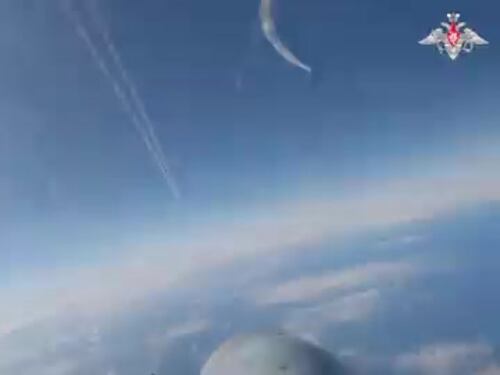 Così i caccia russi sfidano l'aereo spia e i jet Nato sul Mar Nero