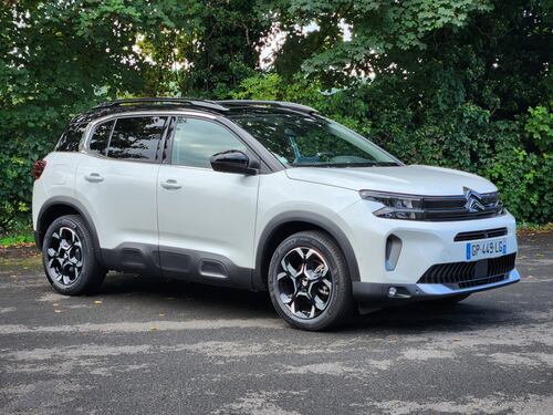 Citroen C5 Aircross, prova su strada della Hybrid 136 e della plug-in da 180 cv