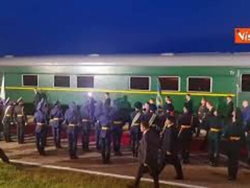 Kim Jong-un arriva in Russia, ecco le immagini