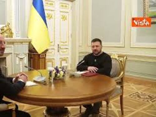 Charles Michel in visita lampo a Kiev nel decimo anniversario delle proteste di Piazza Maidan