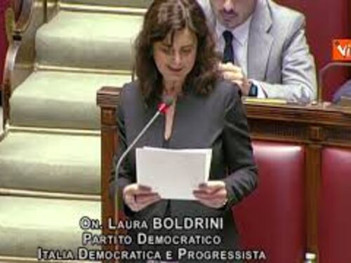 Boldrini (Pd): "Pdl su maternità surrogata è pura propaganda della nazione di Melonia"