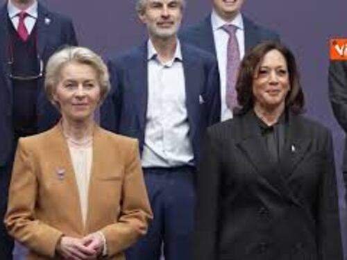 Vertice sull'intelligenza artificiale a Londra, i leader posano per la foto. Tra loro anche Meloni