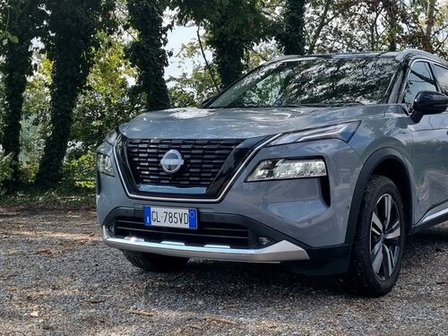 Nissan X-Trail e-Power: guarda il video del Suv ibrido da 20 km/l
