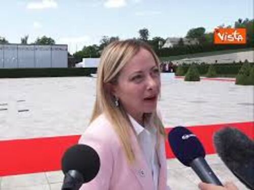 Meloni: "Elezioni in Spagna? È tutto molto veloce, guardo con interesse a conservatori"