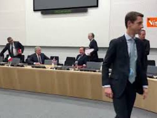 Italia-Regno Unito, Tajani a colloquio con omologo Cameron a Bruxelles
