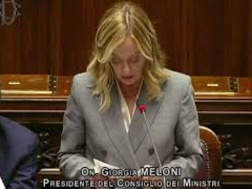 Meloni: "Italia credibile grazie a Governo e Giorgetti". L'applauso dai banchi della maggioranza