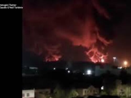 L'attacco dei droni ucraini sull'aeroporto russo di Pskov, ecco le immagini