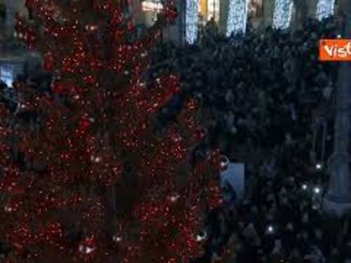 Ecco l'accensione dell'albero di Natale a Genova