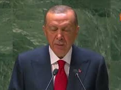 Erdogan all'Onu: "Aumenterò sforzi per fine guerra, nel rispetto dell'integrità territoriale"