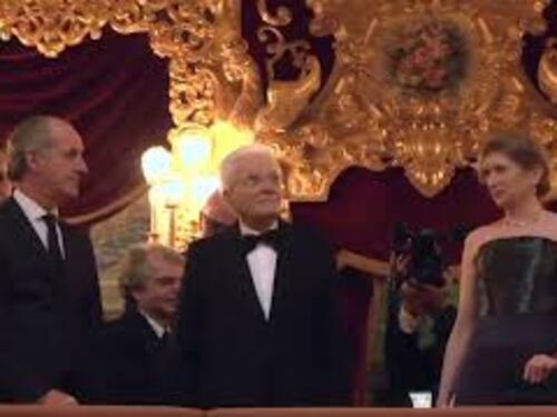 Lungo applauso per presidente Mattarella al Teatro La Fenice a Venezia