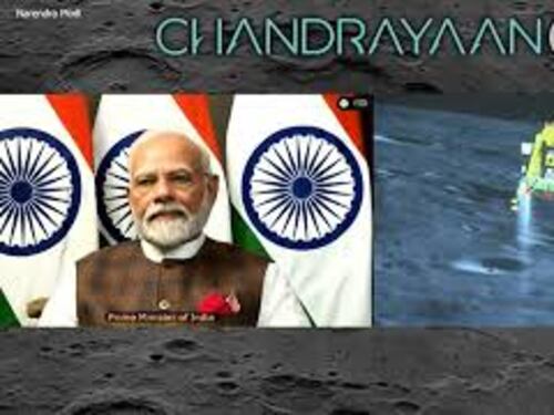 Le immagini dell'allunaggio della sonda indiana Chandrayaan-3