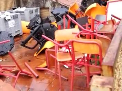 Banchi a rotelle abbandonati a Firenze