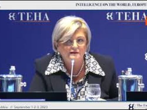 Calderone: Parlare di natalità significa anche investimenti per servizi che supportino genitorialità
