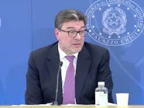 Superbonus, Giorgetti: "Politica scellerata Pesa 2000 euro a testa"
