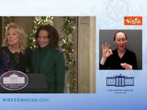 Jill Biden presenta decorazioni Natale alla Casa: "Bianca Quando sono uniti, gli Usa sono più forti"