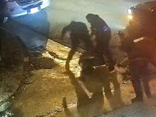 Le urla disperate e il pestaggio: i video choc di Tyre Nichols