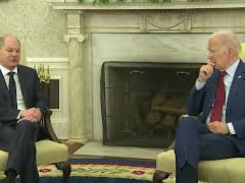 Scholz a Biden: Importante agire insieme sull'Ucraina