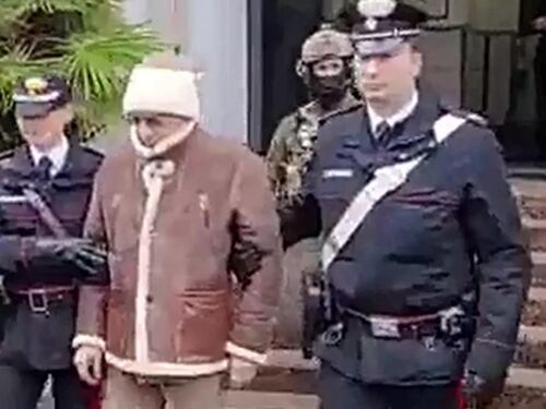 Smagrito e stanco, Matteo Messina Denaro in arresto