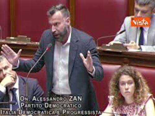 Zan: "Meloni tace su Elon Musk che ha una figlia nata da gravidanza per altri"