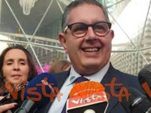 Toti: "Concordi con Lombardia sul tema dell'autonomia"