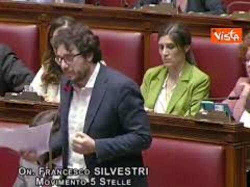 Decreto Ponte, Silvestri (M5s) a Governo: "State superando limite buongusto"