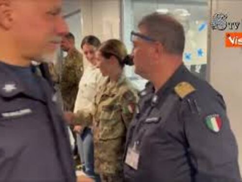 Ecco la visita del Presidente del senato La Russa sulla nave Vulcano della Marina Militare