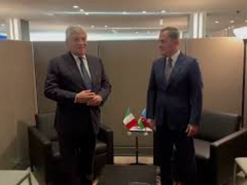 Nagorno Karabakh, Tajani incontra a New York il Ministro azero Jeyhun Bayramov: "Necessario dialogo"