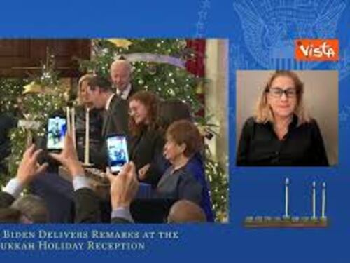 Biden e la First Lady alla cerimonia dell'Hanukkah