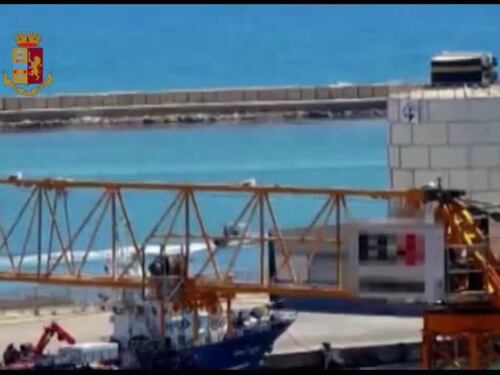 La rotta degli scafisti: così scaricano i migranti in Italia