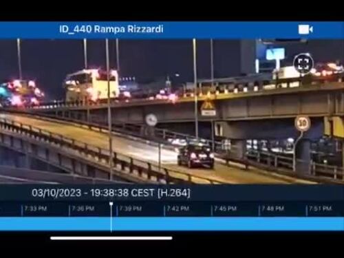 Incidente a Mestre, ecco il momento in cui il bus precipita dal cavalcavia