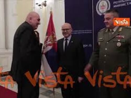 Il Ministro della Difesa Crosetto incontra l'omologo serbo Aleksandar Vulin a Belgrado